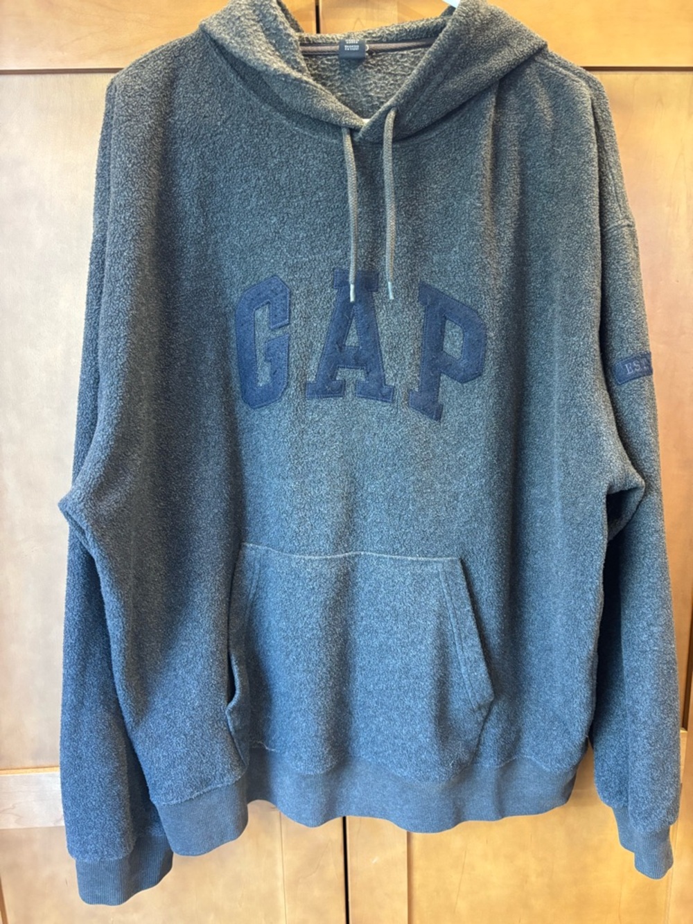 GAP Men's Blue-Gray Hooded Sweatshirt with Logo